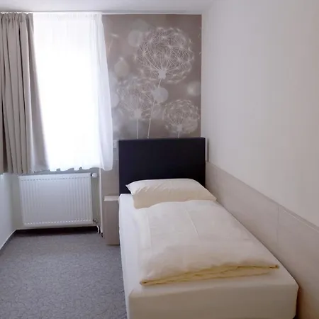 Отель Waldoza *